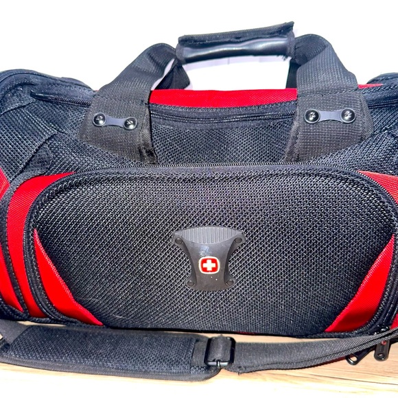 SwissGear Other - Swiss Gear Duffle Bag